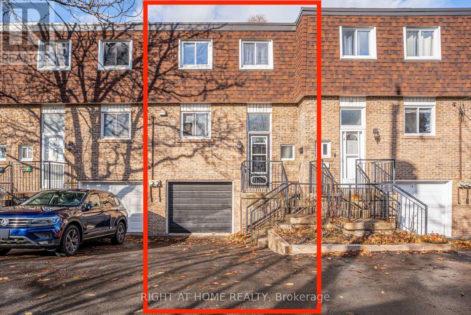 37 - 37 THE CARRIAGE WAY, Markham, Ontario