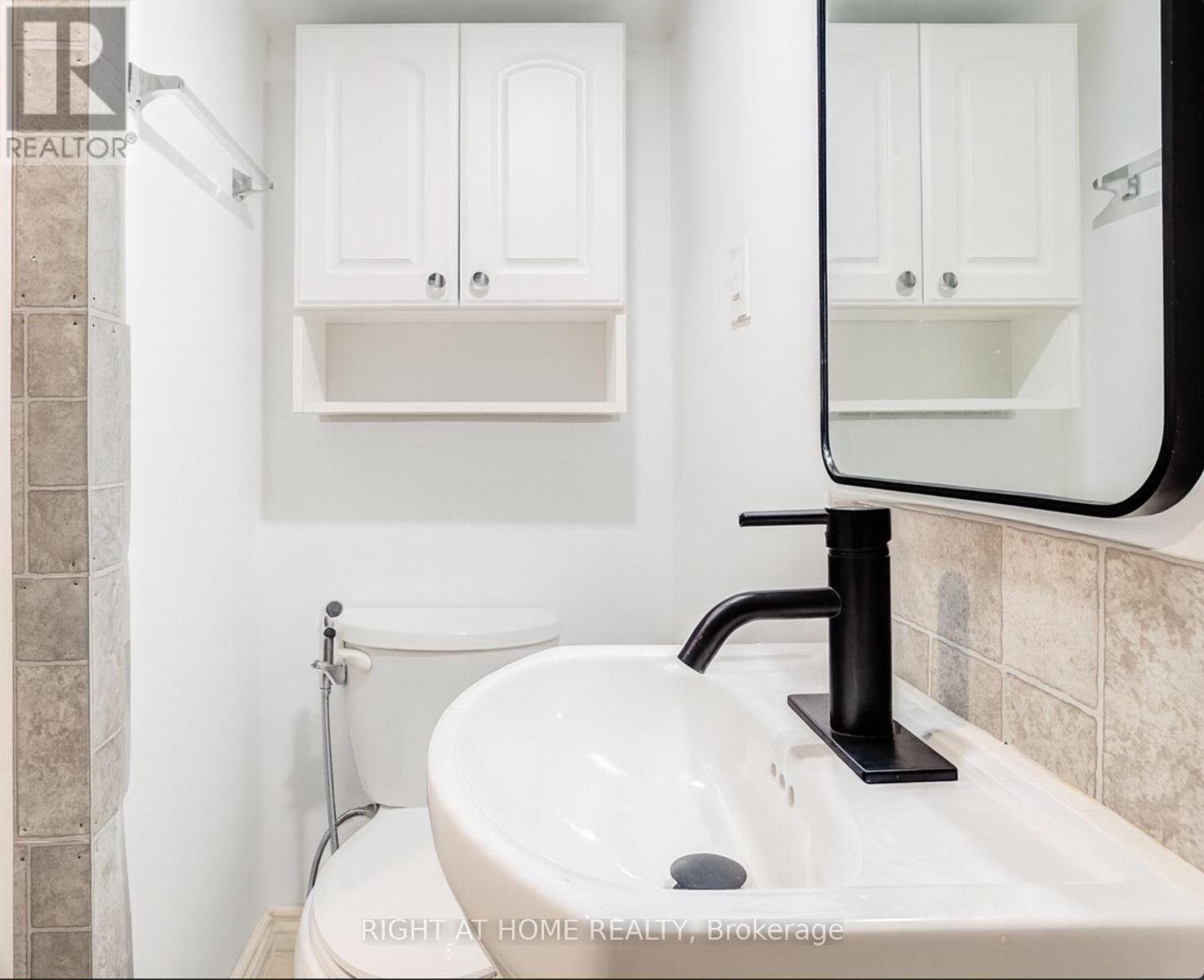 37 - 37 The Carriage Way, Markham, Ontario  L3T 4V1 - Photo 17 - N12599346