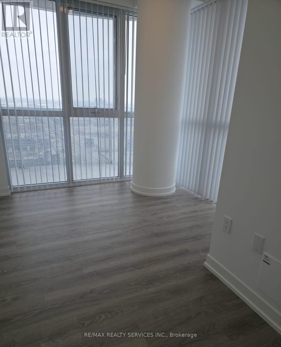 2006 - 8 Interchange Way W, Vaughan, Ontario  L4K 5Z7 - Photo 10 - N12599410