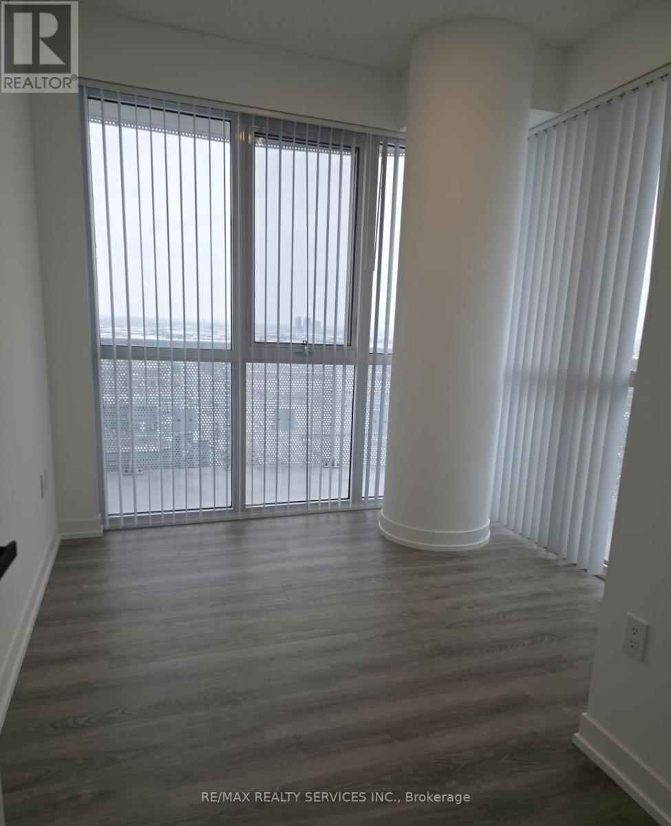 2006 - 8 Interchange Way W, Vaughan, Ontario  L4K 5Z7 - Photo 9 - N12599410