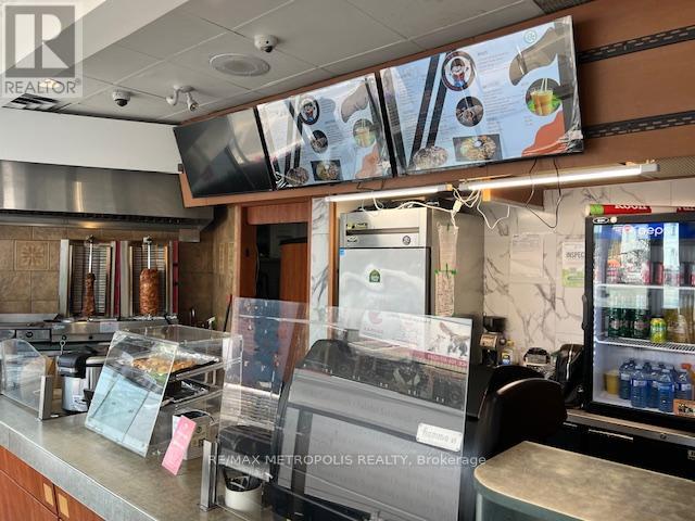 Main Fl - 1 Dunlop Street E, Barrie (City Centre), Ontario  L4N 1A1 - Photo 4 - S12599398