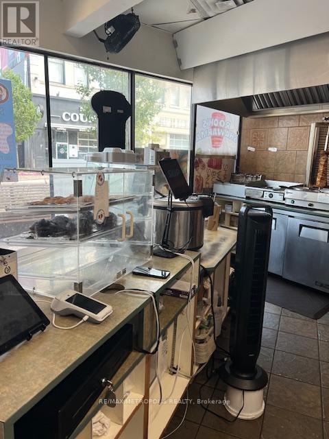 Main Fl - 1 Dunlop Street E, Barrie (City Centre), Ontario  L4N 1A1 - Photo 5 - S12599398