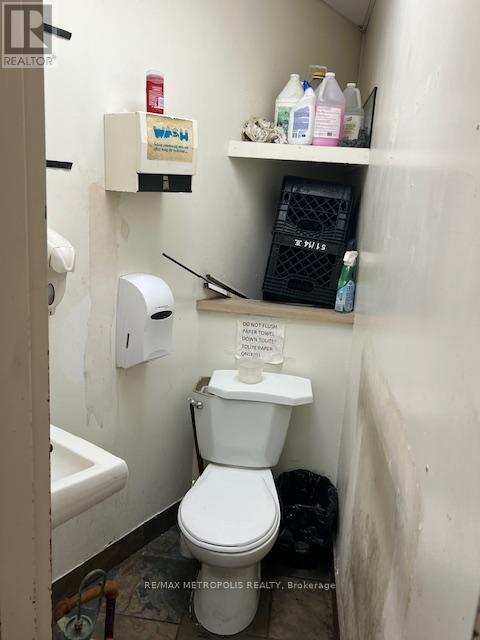 Main Fl - 1 Dunlop Street E, Barrie (City Centre), Ontario  L4N 1A1 - Photo 9 - S12599398