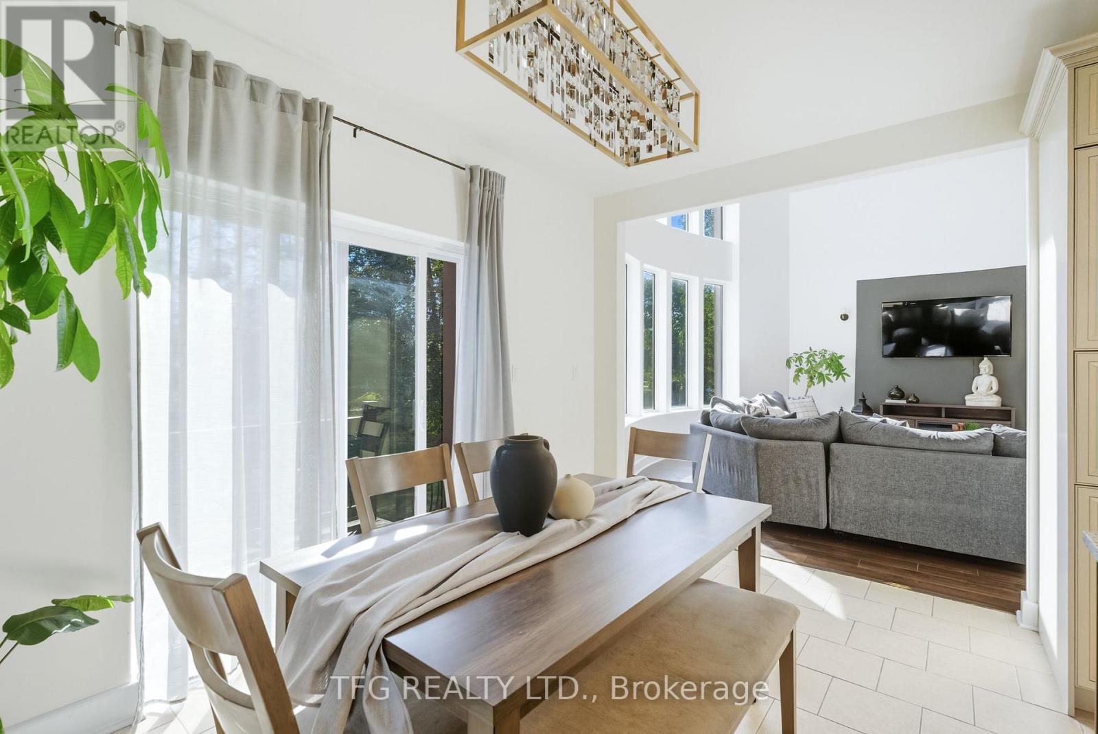 165 Bayshore Drive, Ramara, Ontario  L0K 1B0 - Photo 15 - S12599448