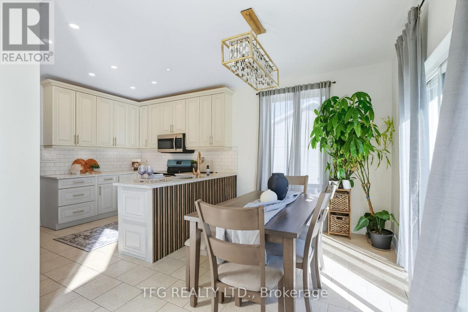 165 Bayshore Drive, Ramara, Ontario  L0K 1B0 - Photo 17 - S12599448