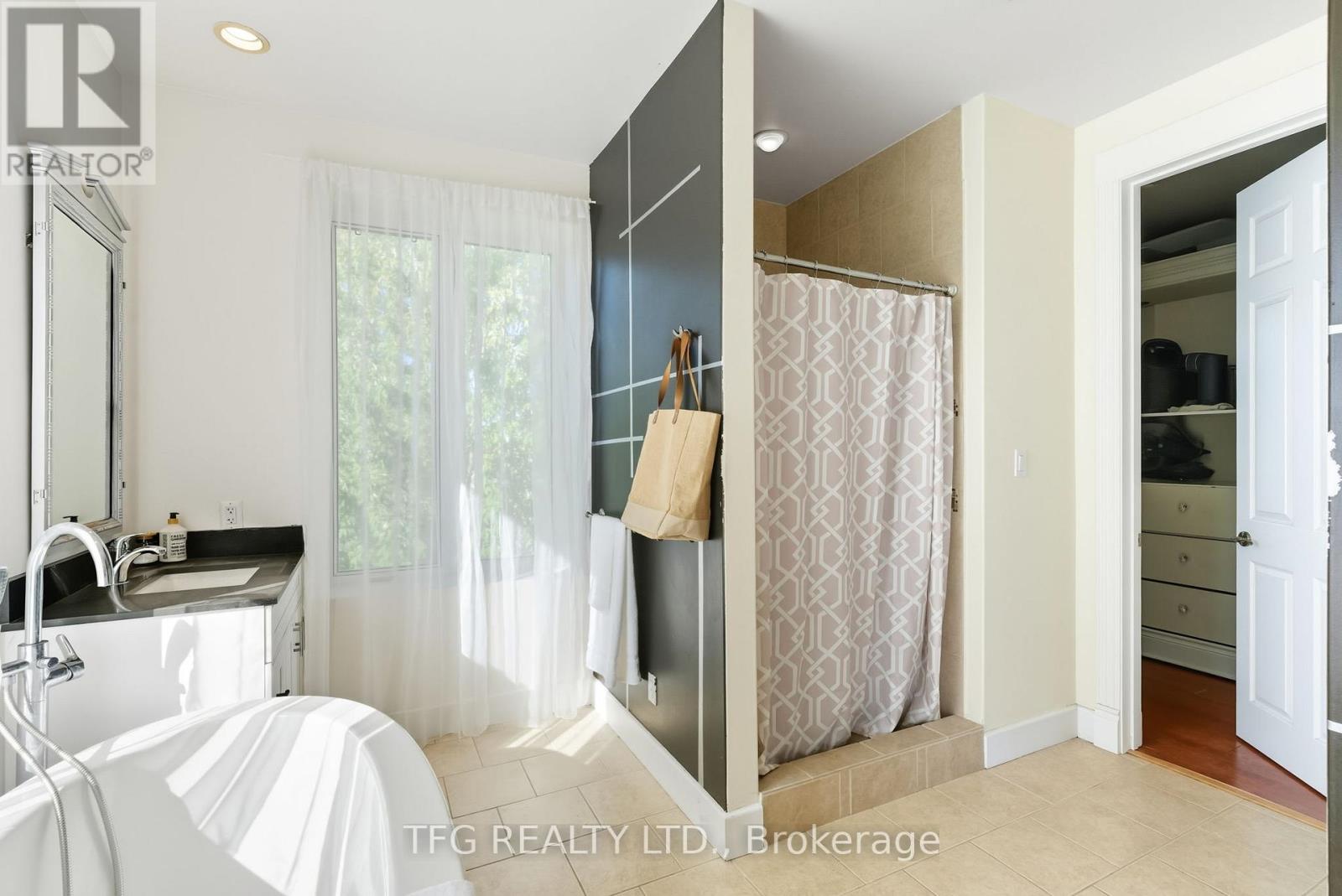 165 Bayshore Drive, Ramara, Ontario  L0K 1B0 - Photo 29 - S12599448