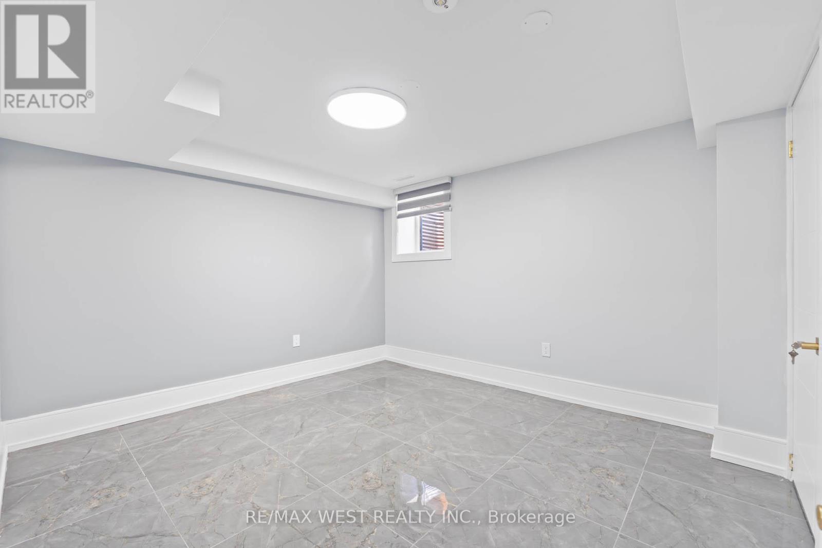 A - 38 Larchmere Avenue, Toronto, Ontario  M9L 2N3 - Photo 10 - W12599256