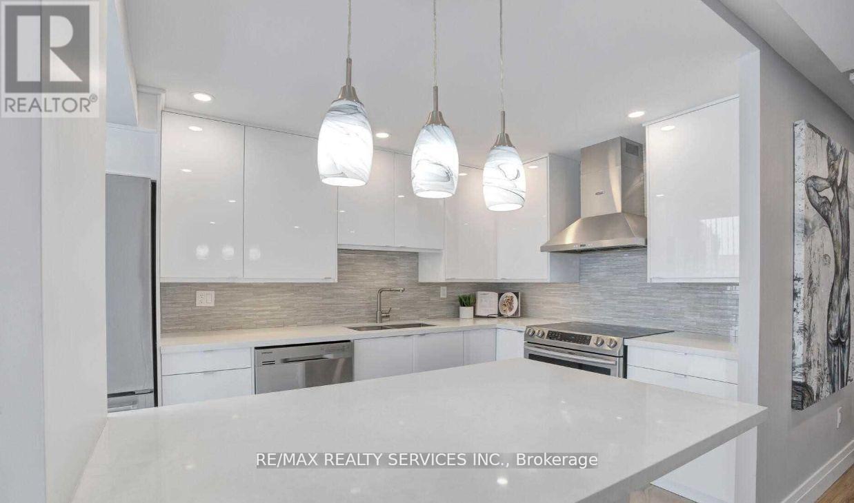 407 - 350 Webb Drive, Mississauga, Ontario  L5B 3W4 - Photo 16 - W12599262