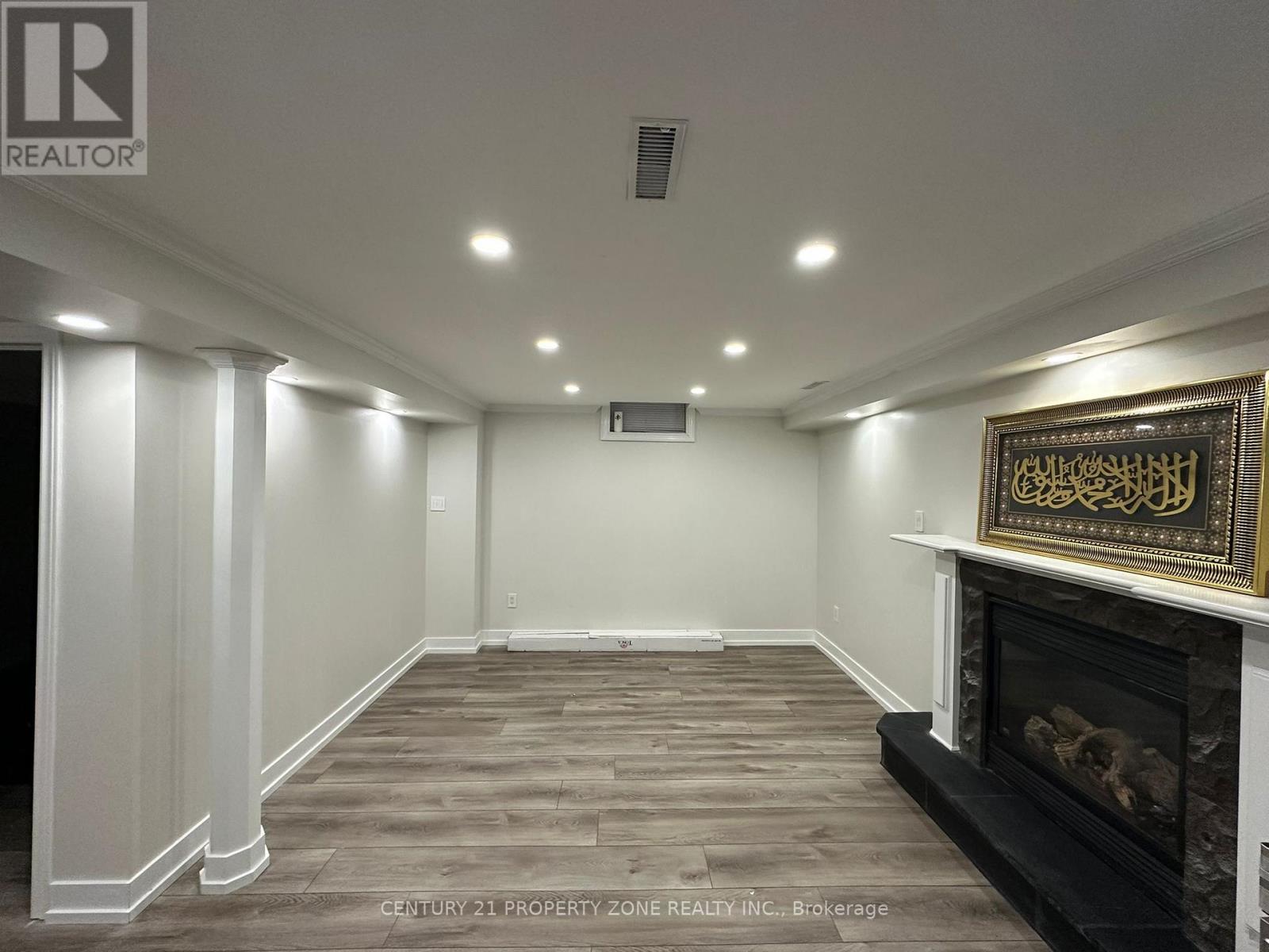 Lower - 3394 Crimson King Circle, Mississauga, Ontario  L5N 8M9 - Photo 4 - W12599270