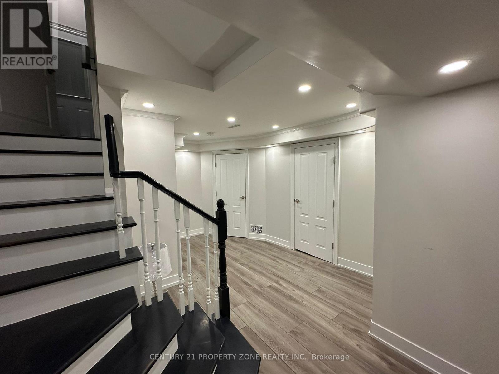 Lower - 3394 Crimson King Circle, Mississauga, Ontario  L5N 8M9 - Photo 7 - W12599270