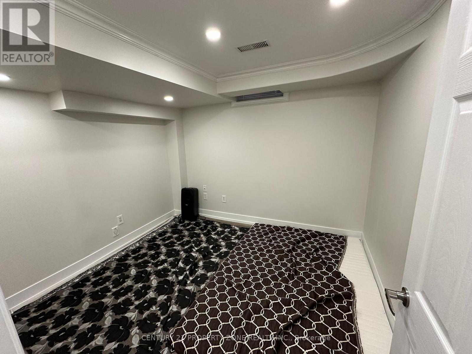 Lower - 3394 Crimson King Circle, Mississauga, Ontario  L5N 8M9 - Photo 9 - W12599270