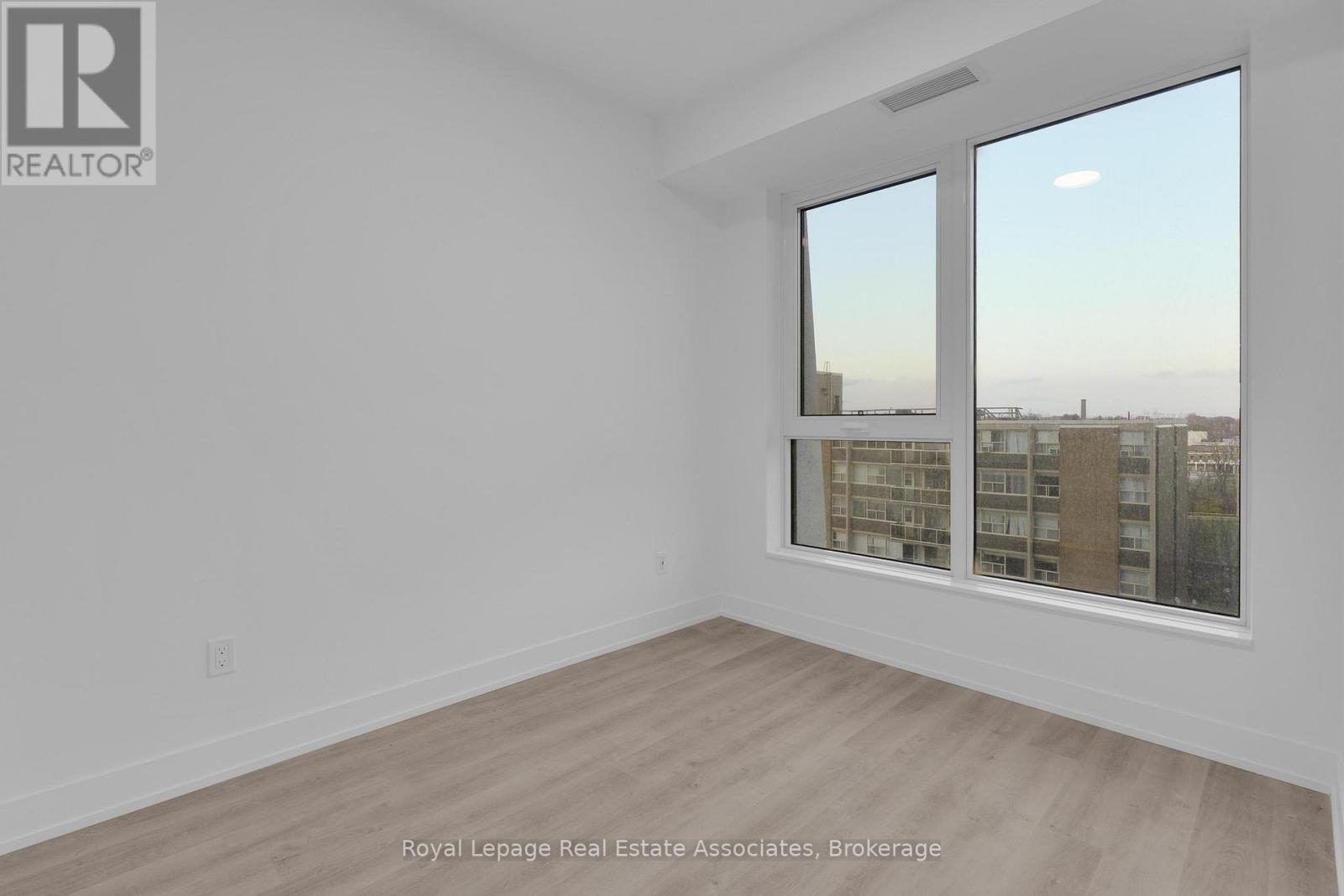 714 - 60 Central Park Roadway, Toronto, Ontario  M9A 3K1 - Photo 14 - W12599334