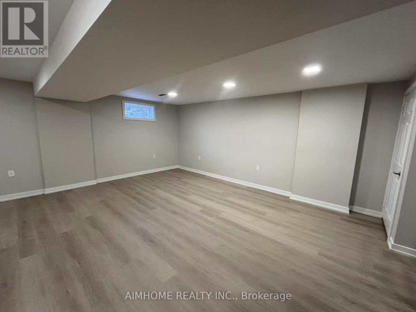 Bsmt - 401 Kittridge Road, Oakville, Ontario  L6H 7K6 - Photo 9 - W12599338