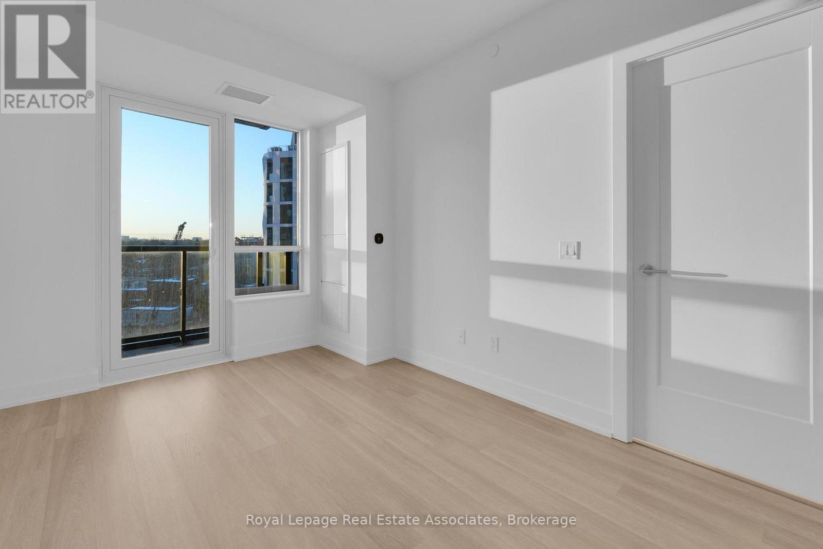 1008 - 60 Central Park Roadway, Toronto, Ontario  M9A 3K1 - Photo 9 - W12599342