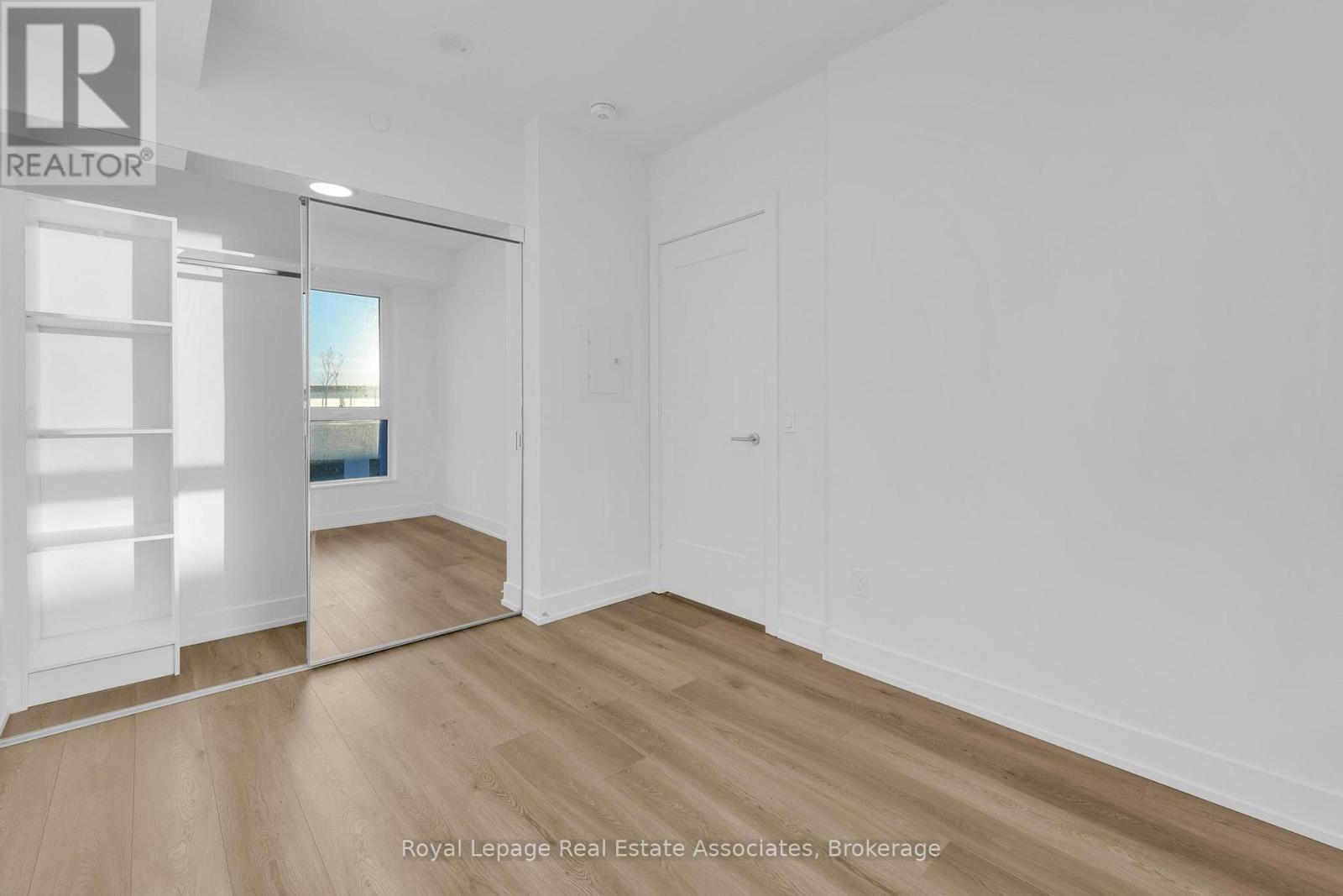 611 - 60 Central Park Roadway, Toronto, Ontario  M9A 3K1 - Photo 13 - W12599348