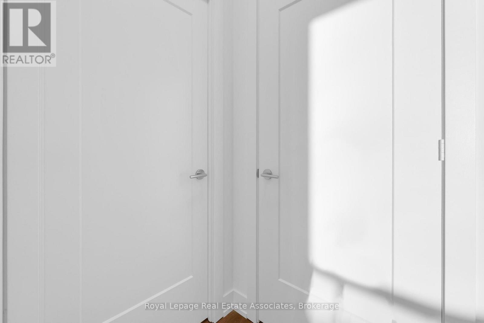 611 - 60 Central Park Roadway, Toronto, Ontario  M9A 3K1 - Photo 15 - W12599348