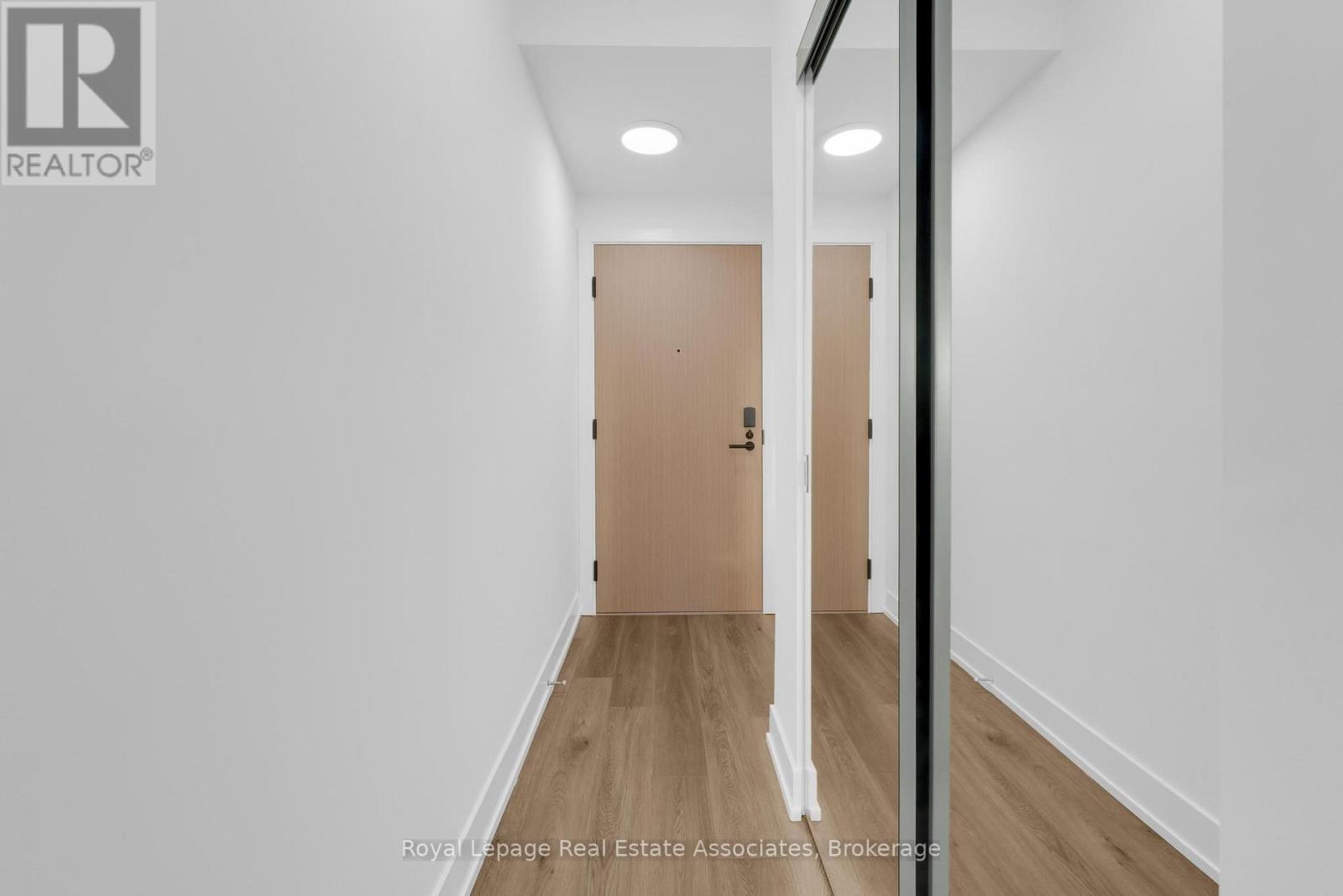 611 - 60 Central Park Roadway, Toronto, Ontario  M9A 3K1 - Photo 18 - W12599348