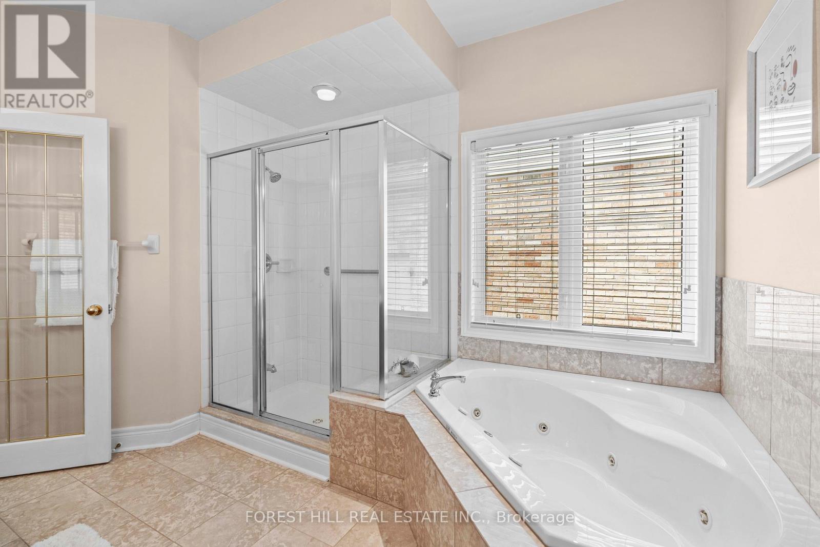 2210 Tiger Road, Burlington, Ontario  L7M 4W9 - Photo 23 - W12599382