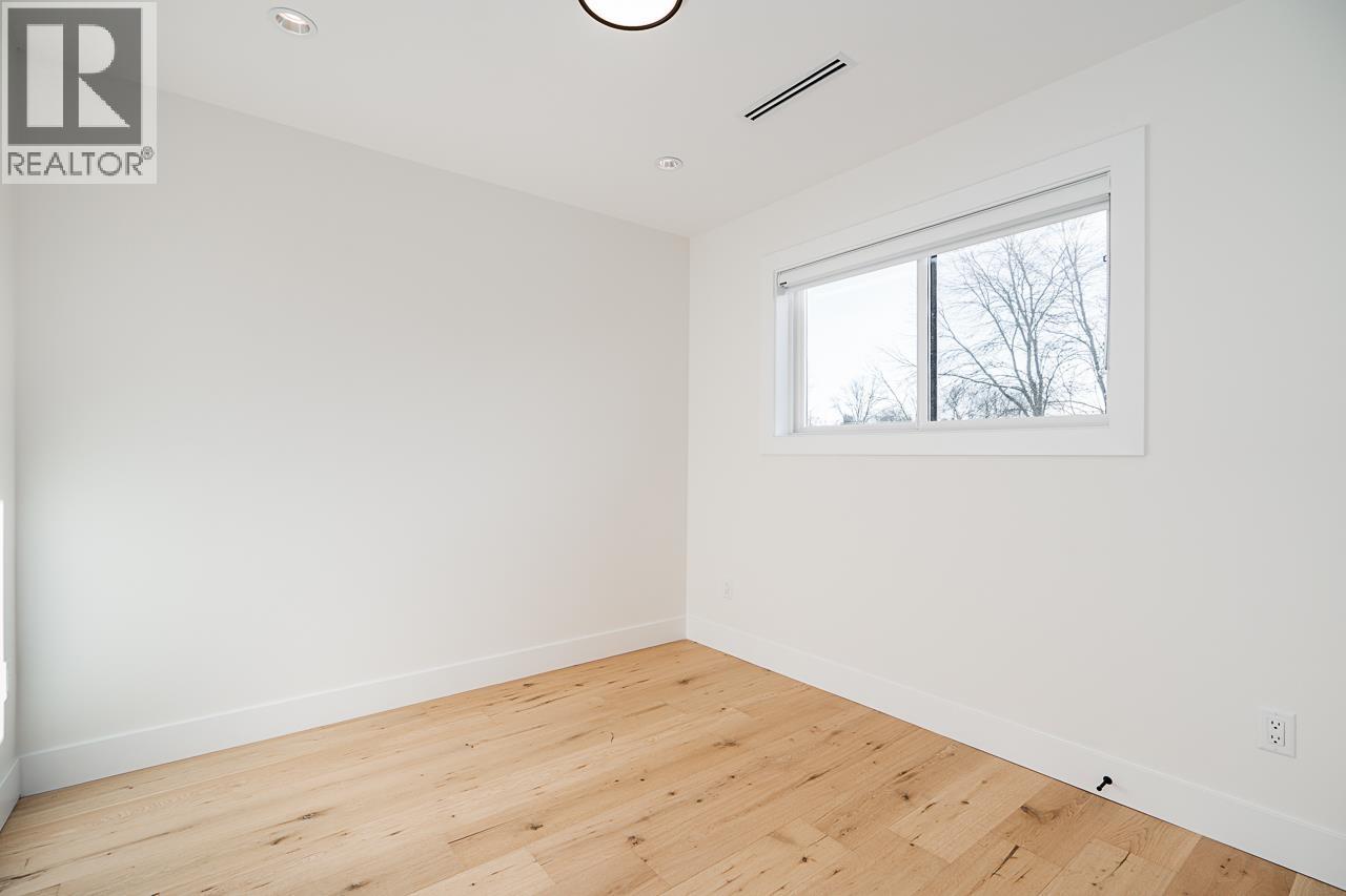 4917 Venables Street, Burnaby, British Columbia  V5B 1X8 - Photo 25 - R3071937