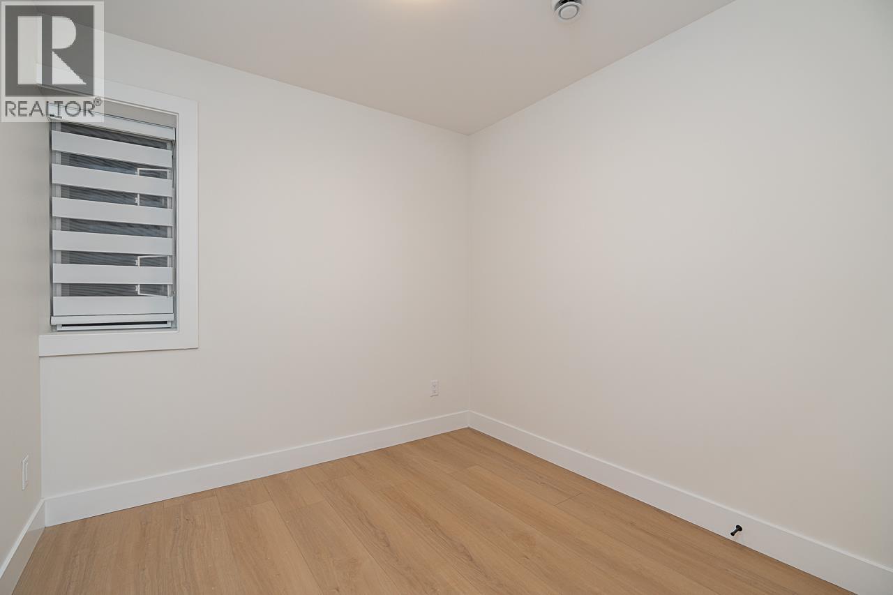 4917 Venables Street, Burnaby, British Columbia  V5B 1X8 - Photo 33 - R3071937