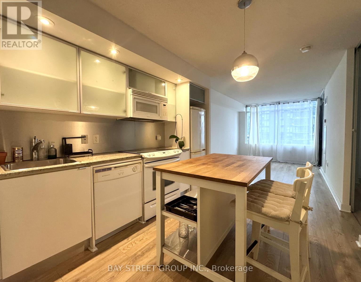 1111 - 25 Telegram Mews, Toronto, Ontario M5V 3Z1 - Photo 9 - C12592128