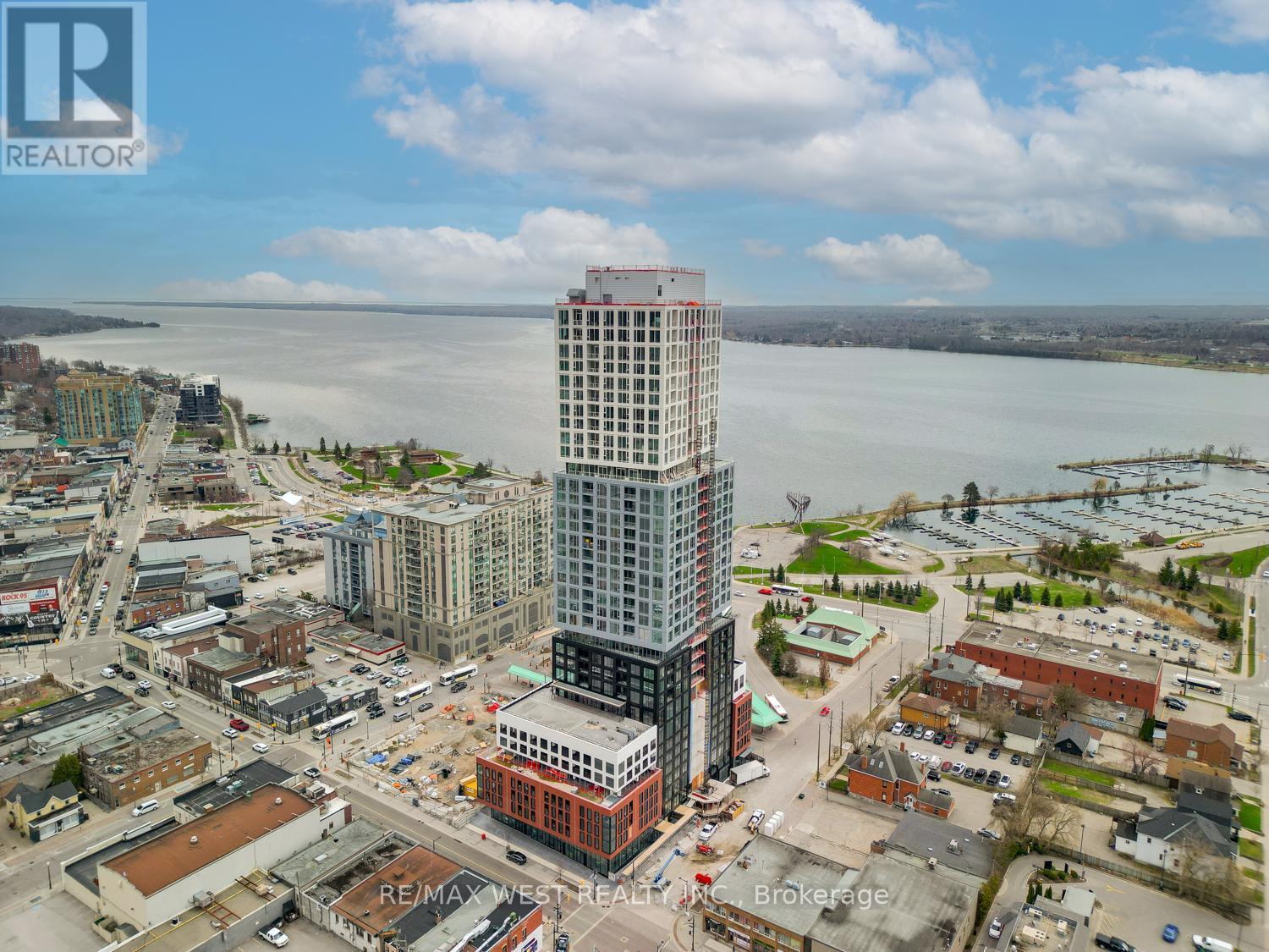 1210 - 39 Mary Street, Barrie (City Centre), Ontario L4N 1S9 - Photo 16 - S12599406