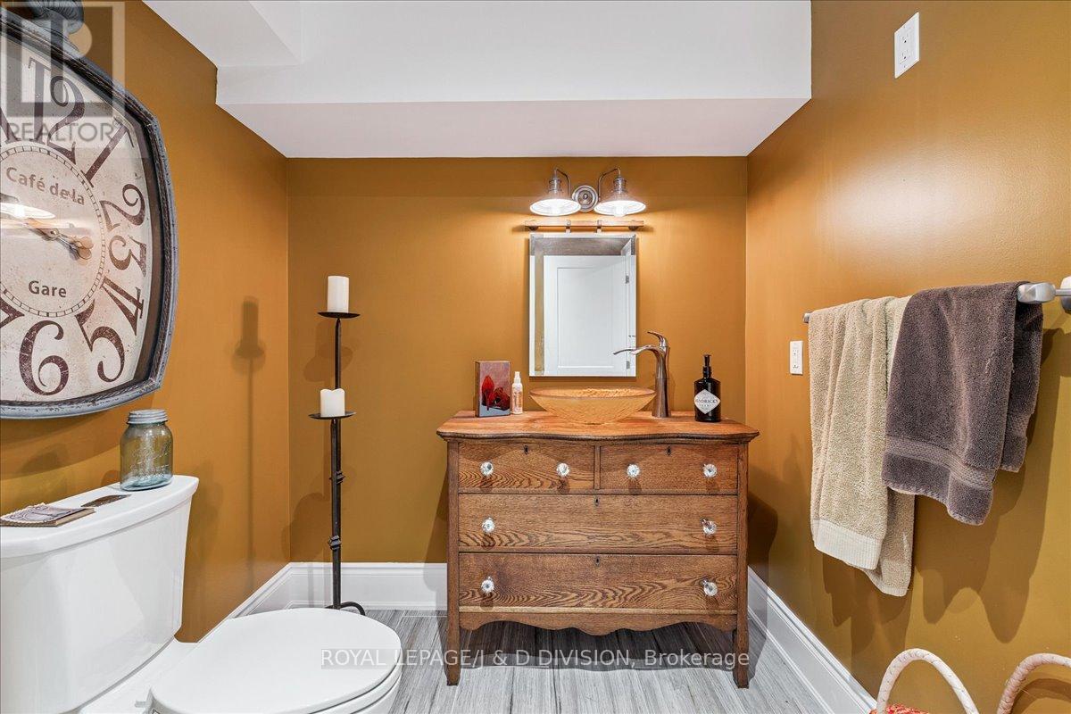 4402 Tremaine Road, Milton, Ontario  L9T 2Y1 - Photo 21 - W12460853