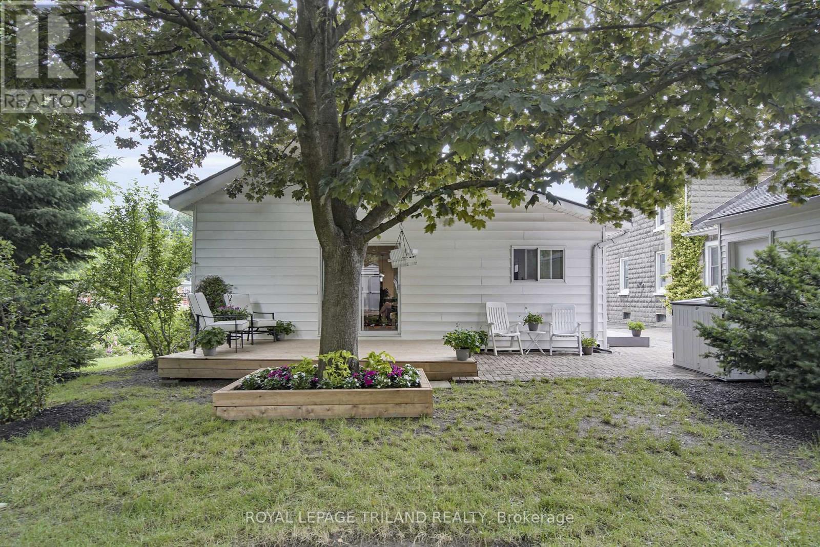 209 Water Street, Lucan Biddulph, Ontario  N0M 2J0 - Photo 29 - X12599454