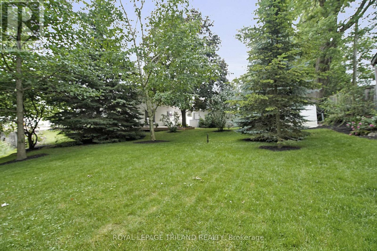 209 Water Street, Lucan Biddulph, Ontario  N0M 2J0 - Photo 31 - X12599454