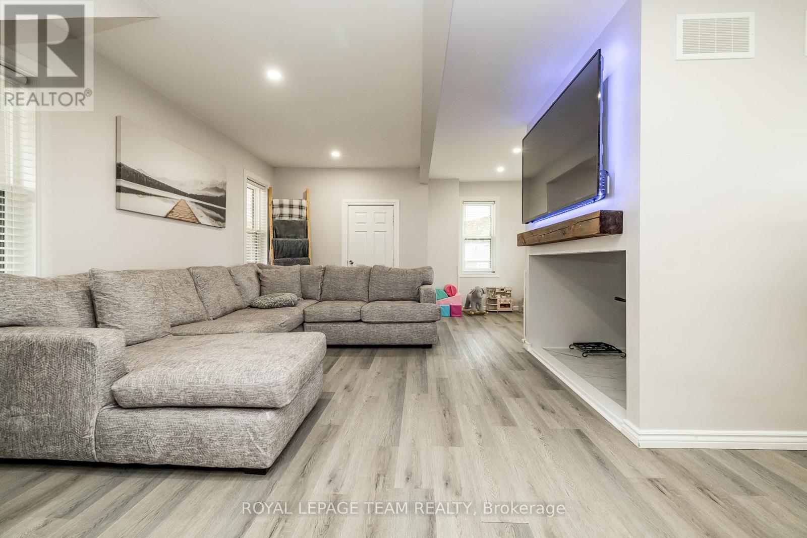 10528 Van Allen Road, North Dundas, Ontario  K0E 1S0 - Photo 11 - X12599434