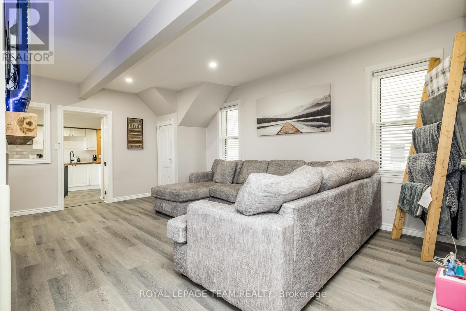 10528 Van Allen Road, North Dundas, Ontario  K0E 1S0 - Photo 15 - X12599434