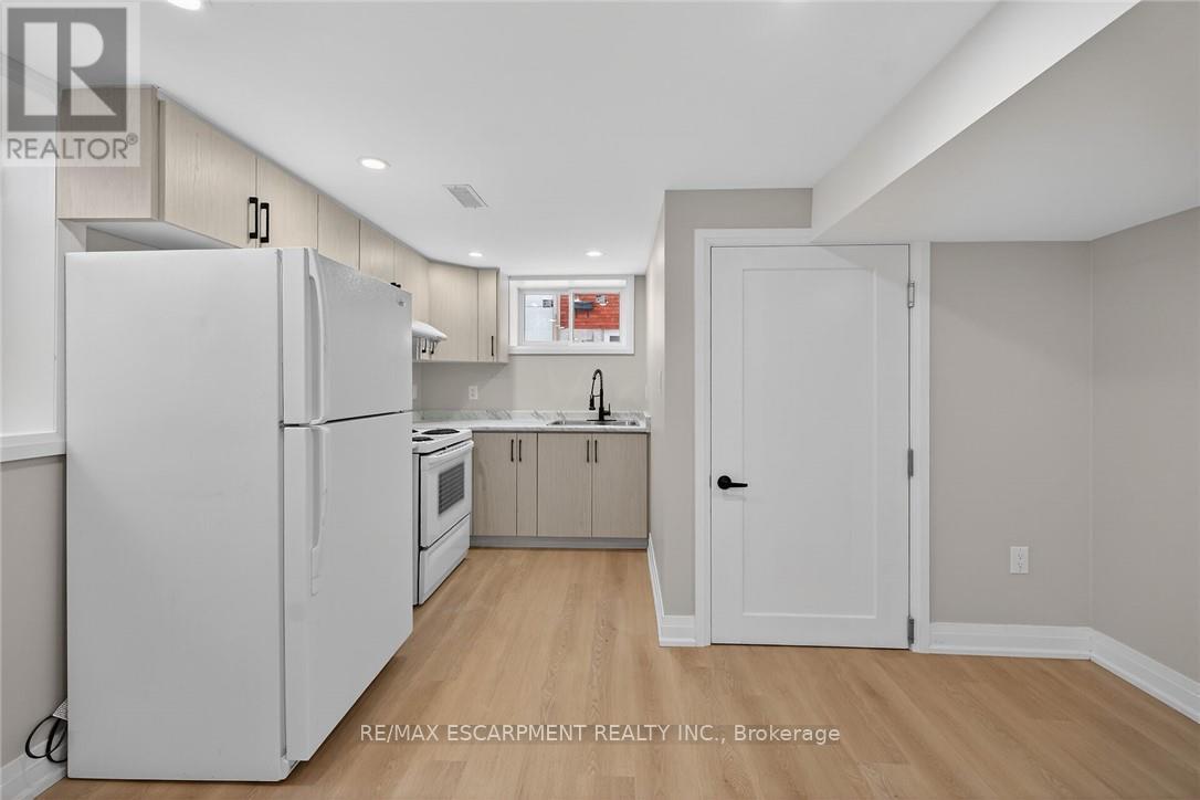 84 Blanmora Drive, Hamilton, Ontario  L8G 2A8 - Photo 22 - X12599306