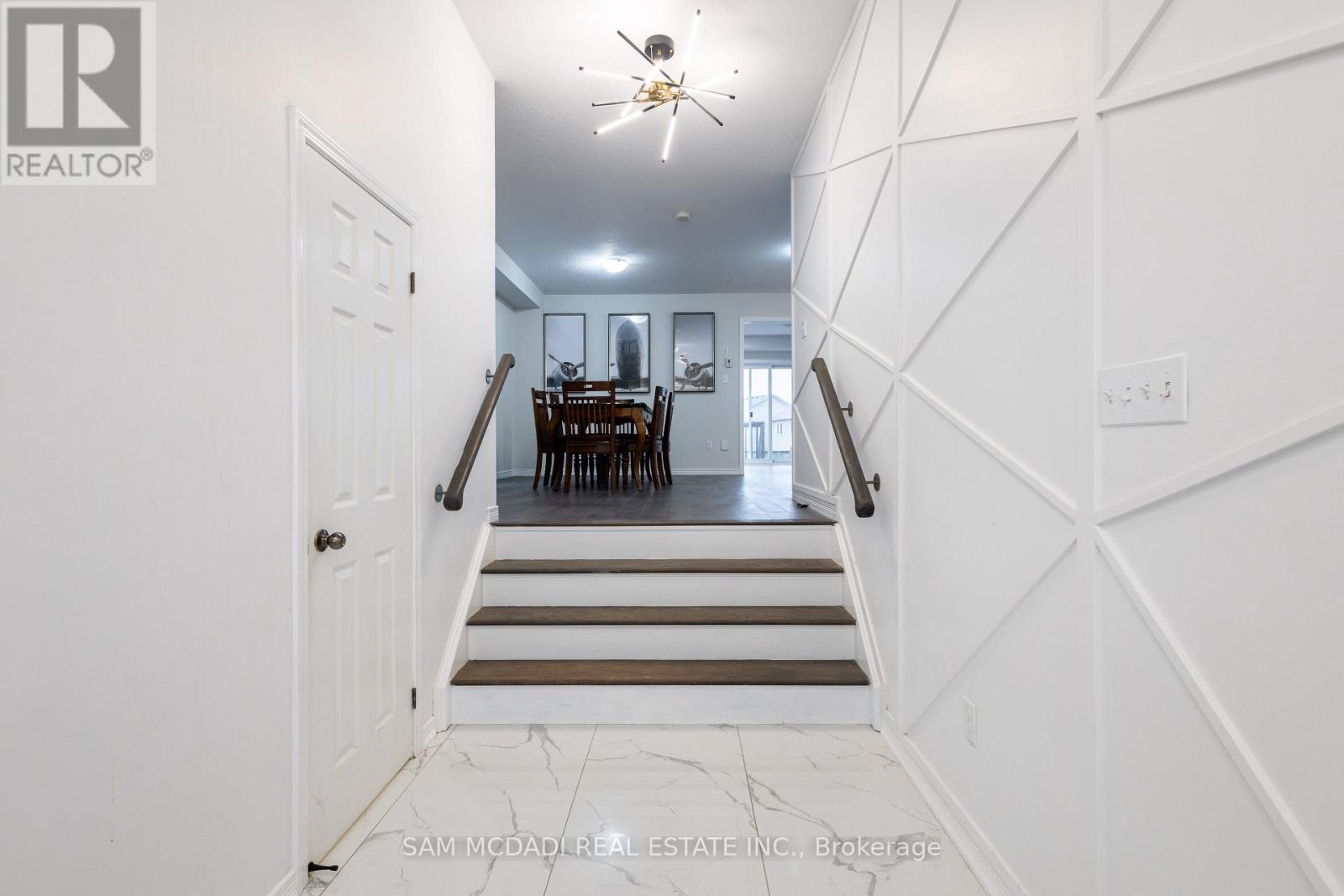 22 Lambert Crescent, Brantford, Ontario  N3T 0E5 - Photo 3 - X12599344