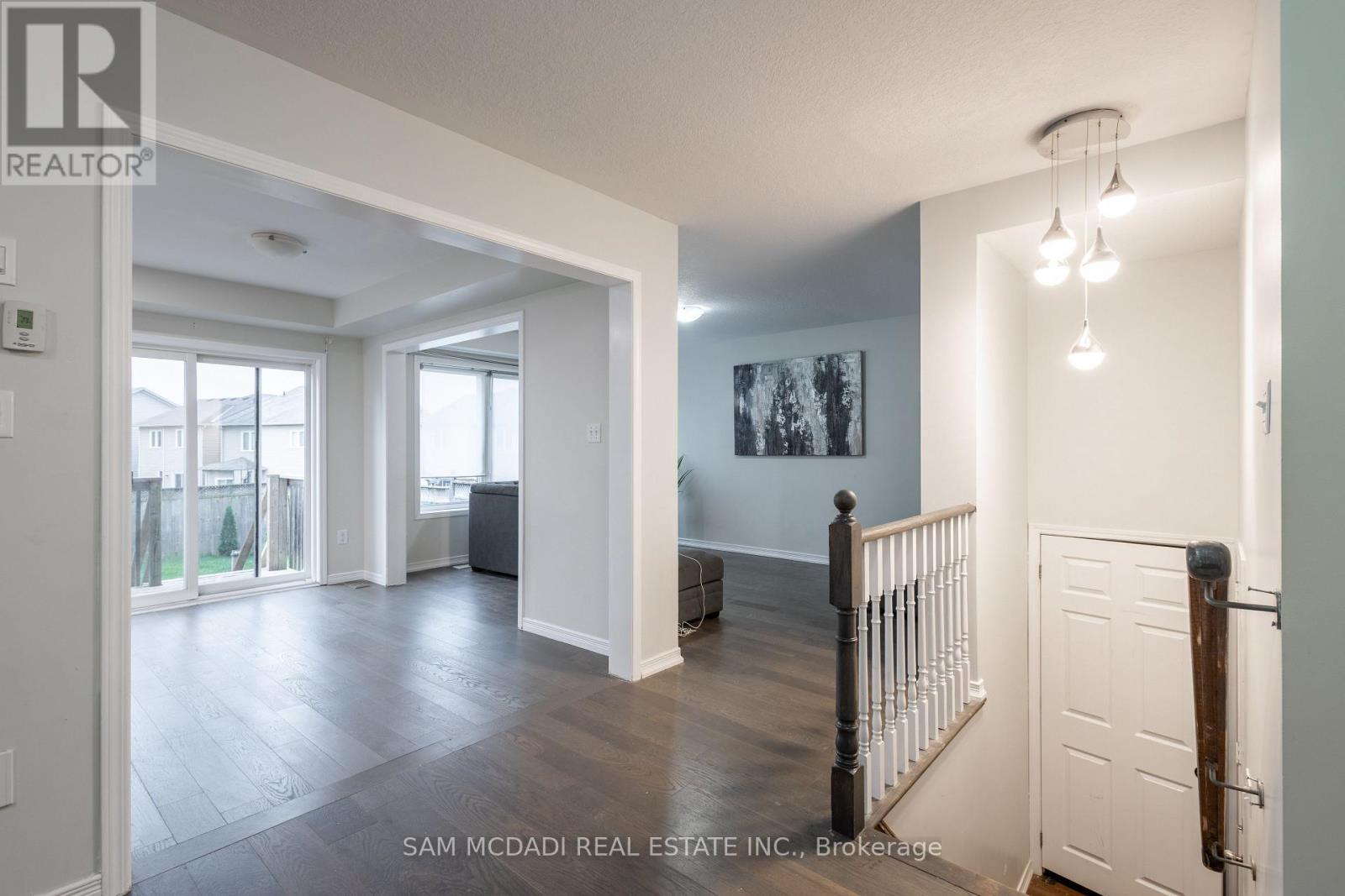 22 Lambert Crescent, Brantford, Ontario  N3T 0E5 - Photo 8 - X12599344