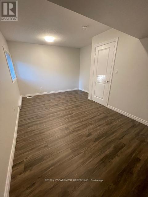 Main - 109 Waterloo Street, Kitchener, Ontario  N2H 3V5 - Photo 9 - X12599396