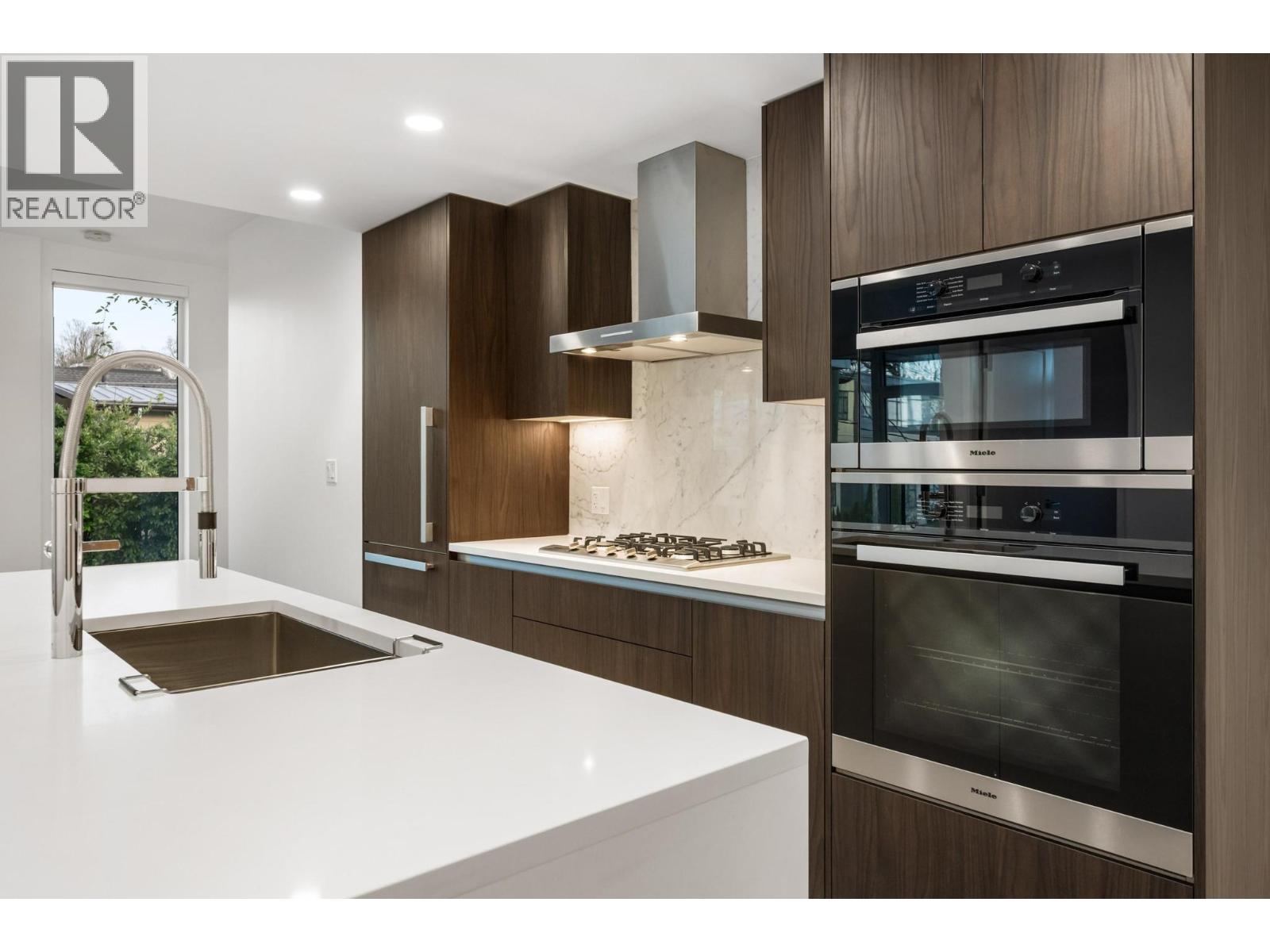 302 2888 Arbutus Street, Vancouver, British Columbia V6J 0J1 - Photo 12 - R3071965