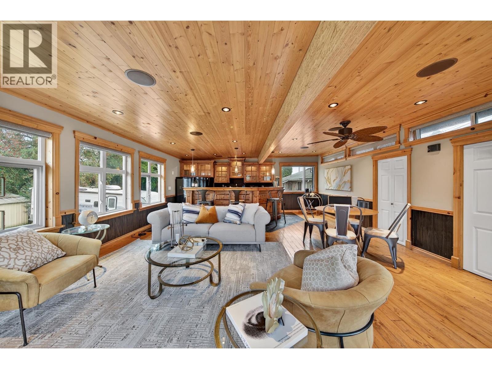 707 Newport Street, Coquitlam, British Columbia  V3J 3H7 - Photo 13 - R3071958