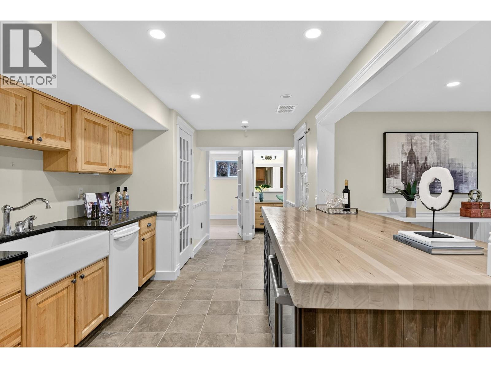 707 Newport Street, Coquitlam, British Columbia  V3J 3H7 - Photo 19 - R3071958