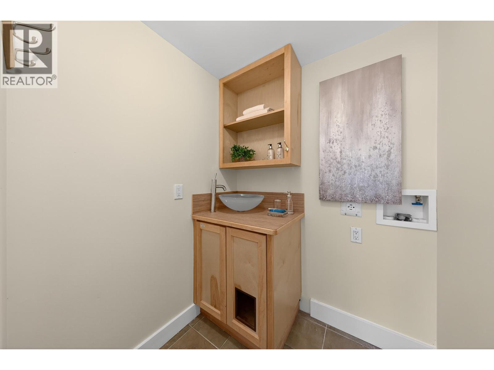 707 Newport Street, Coquitlam, British Columbia  V3J 3H7 - Photo 27 - R3071958