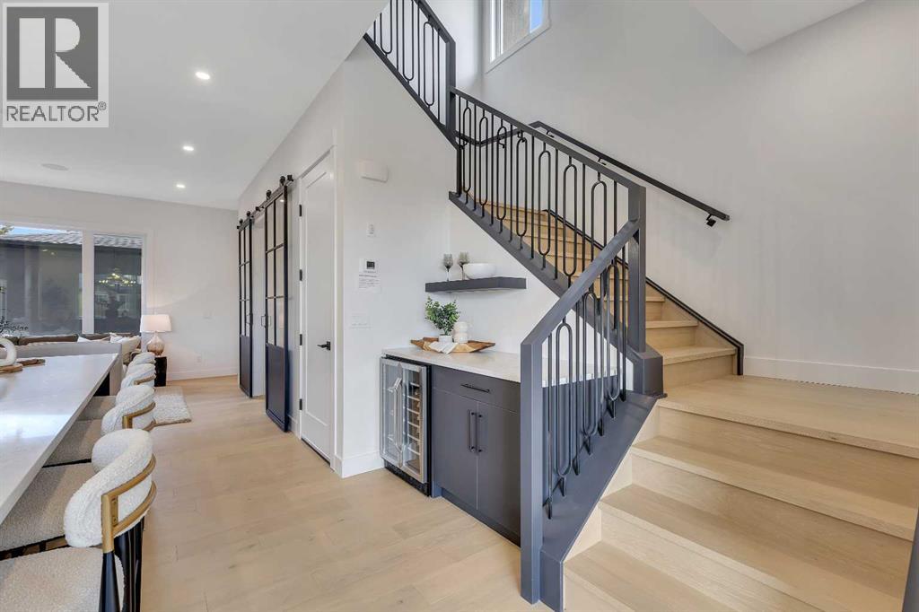 42 Collingwood Place Nw, Calgary, Alberta  T2L 0P9 - Photo 7 - A2251770