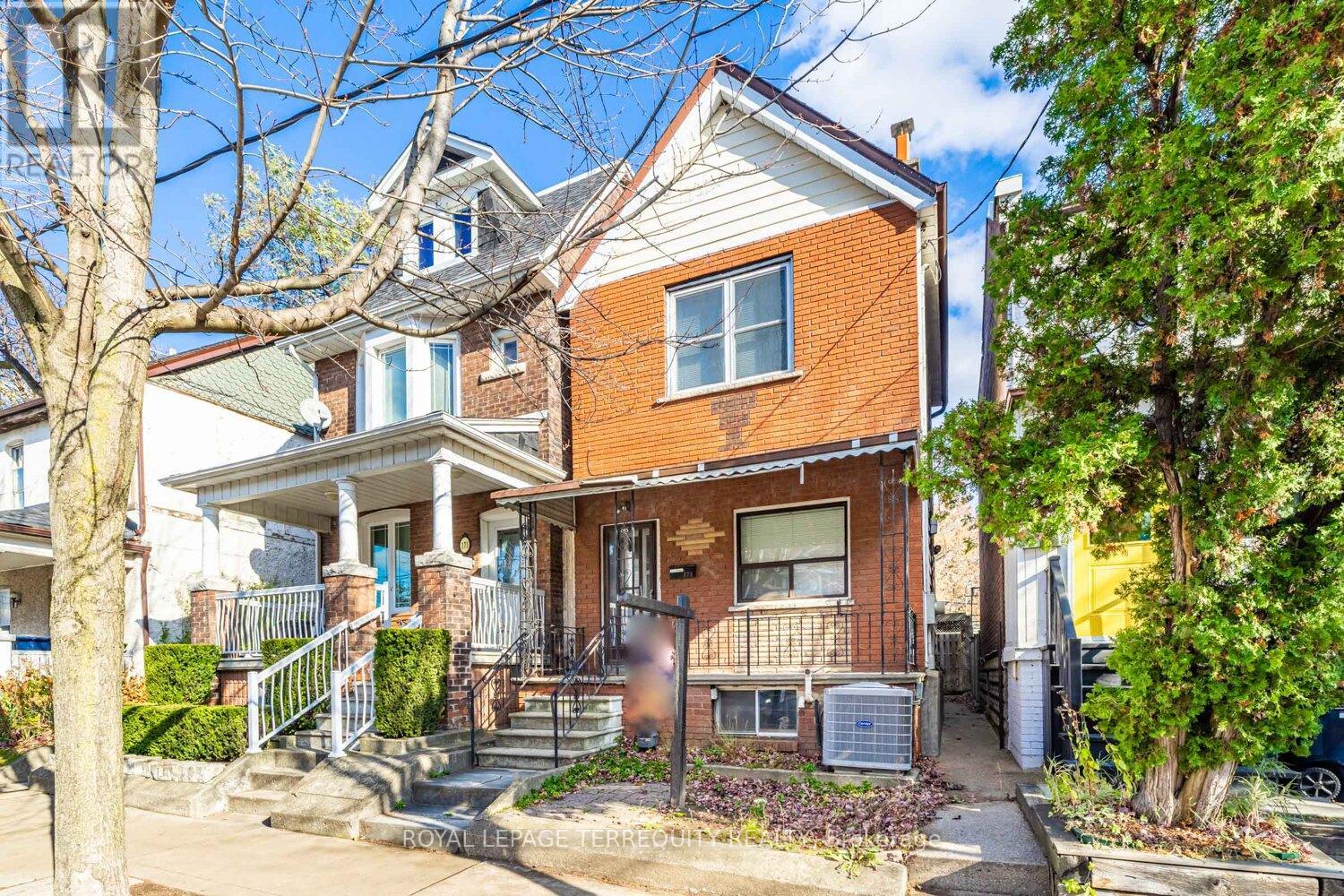 MAIN - 171 CHRISTIE STREET, Toronto, Ontario