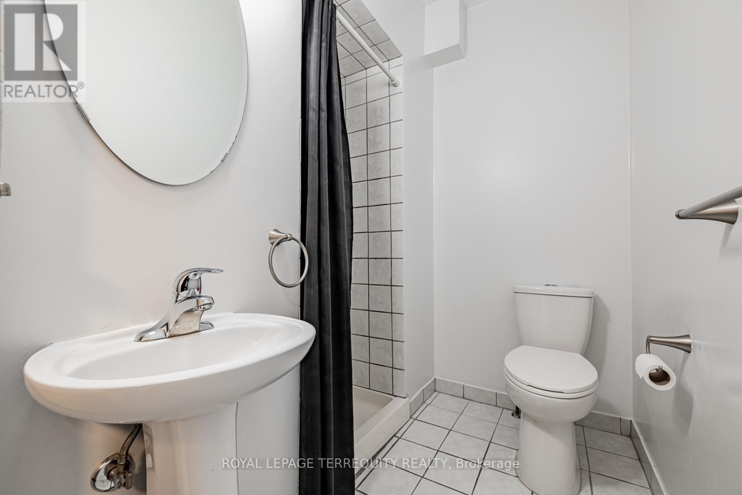 Top Floor - 171 Christie Street, Toronto, Ontario  M6G 3B3 - Photo 3 - C12599442