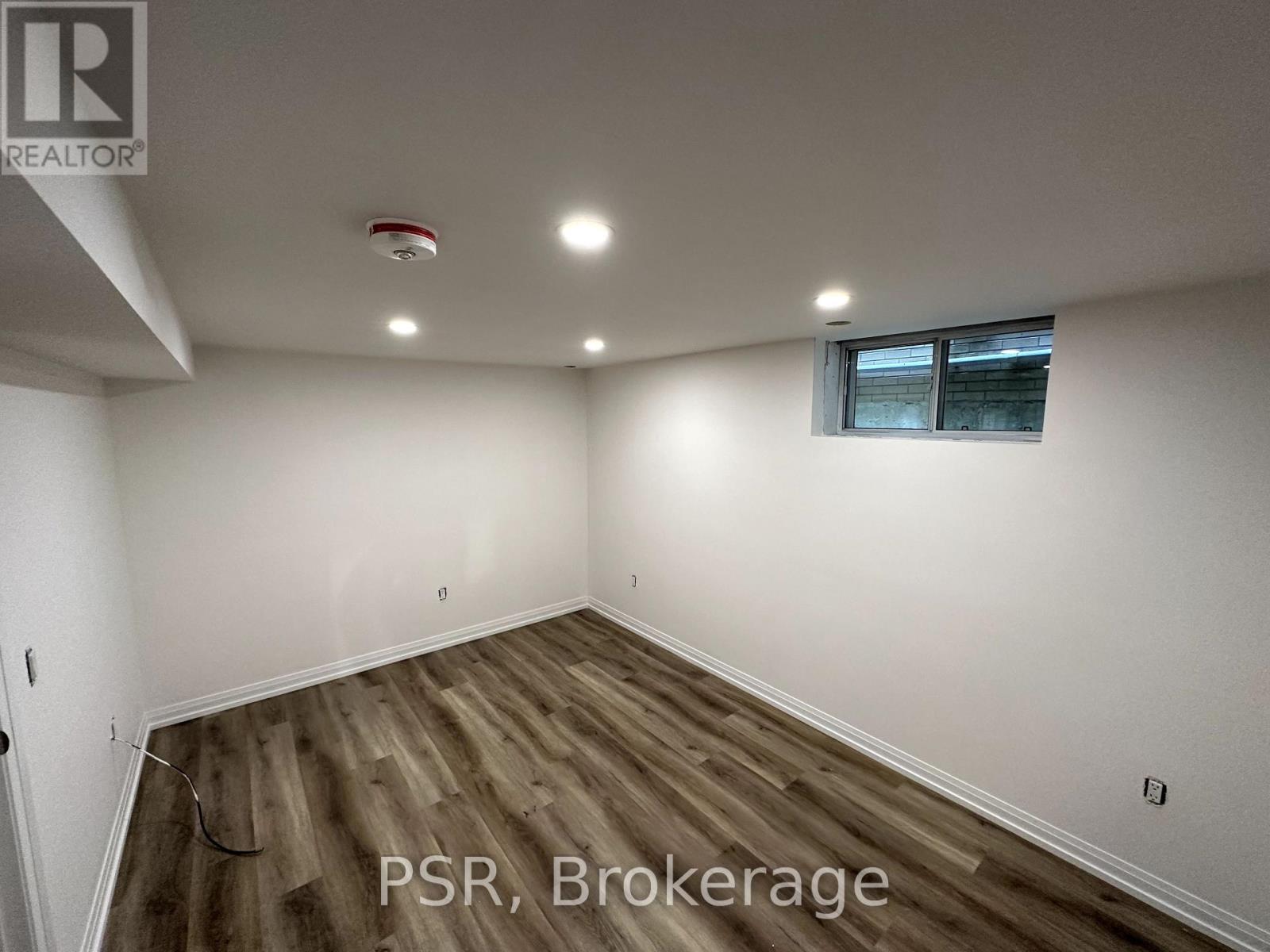 25 Coulson Avenue, Toronto, Ontario  M4V 1Y3 - Photo 30 - C12599302