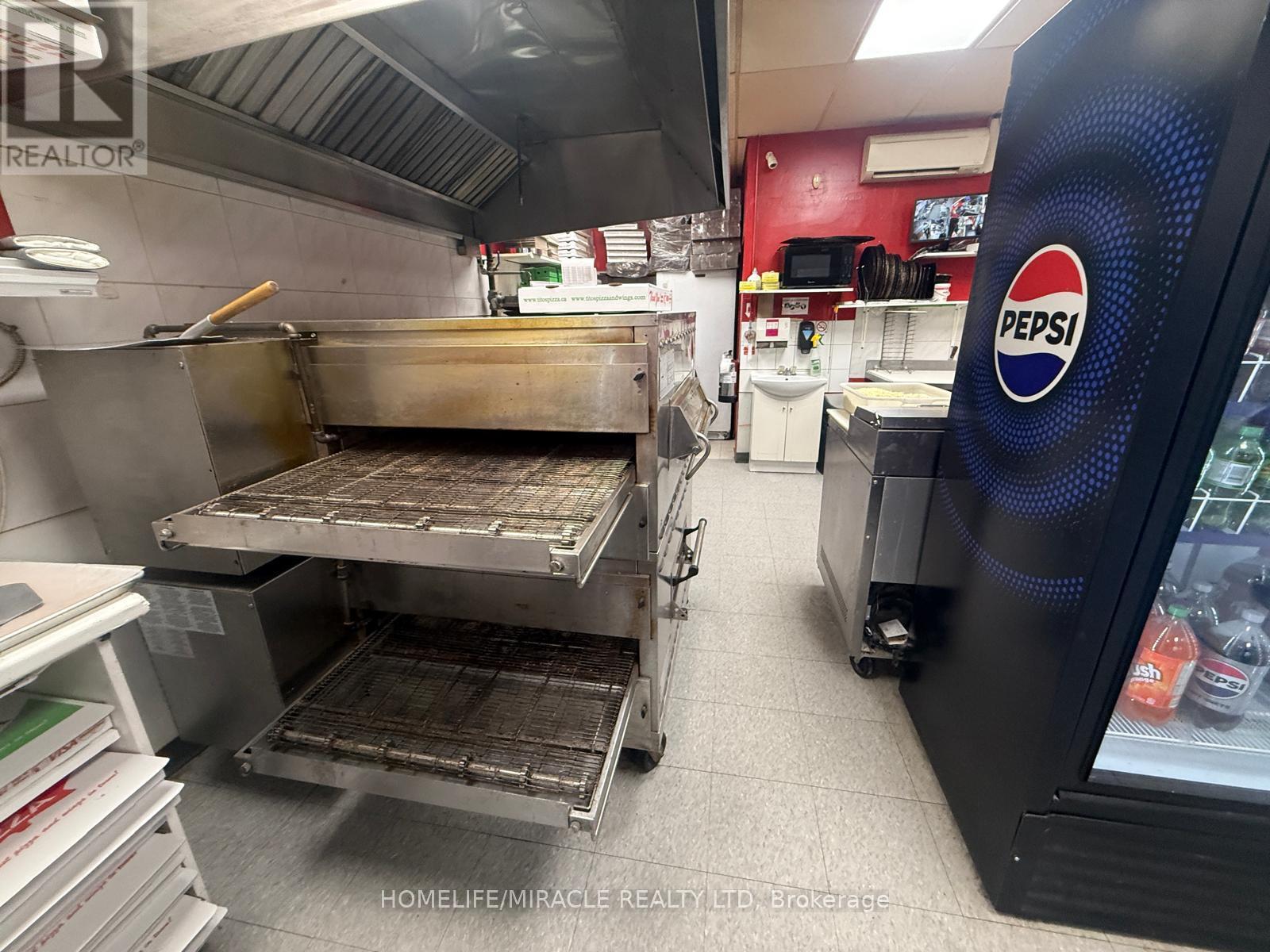 2 - 170 Brantwood Park Road, Brantford, Ontario  N3P 1N7 - Photo 12 - X12598956