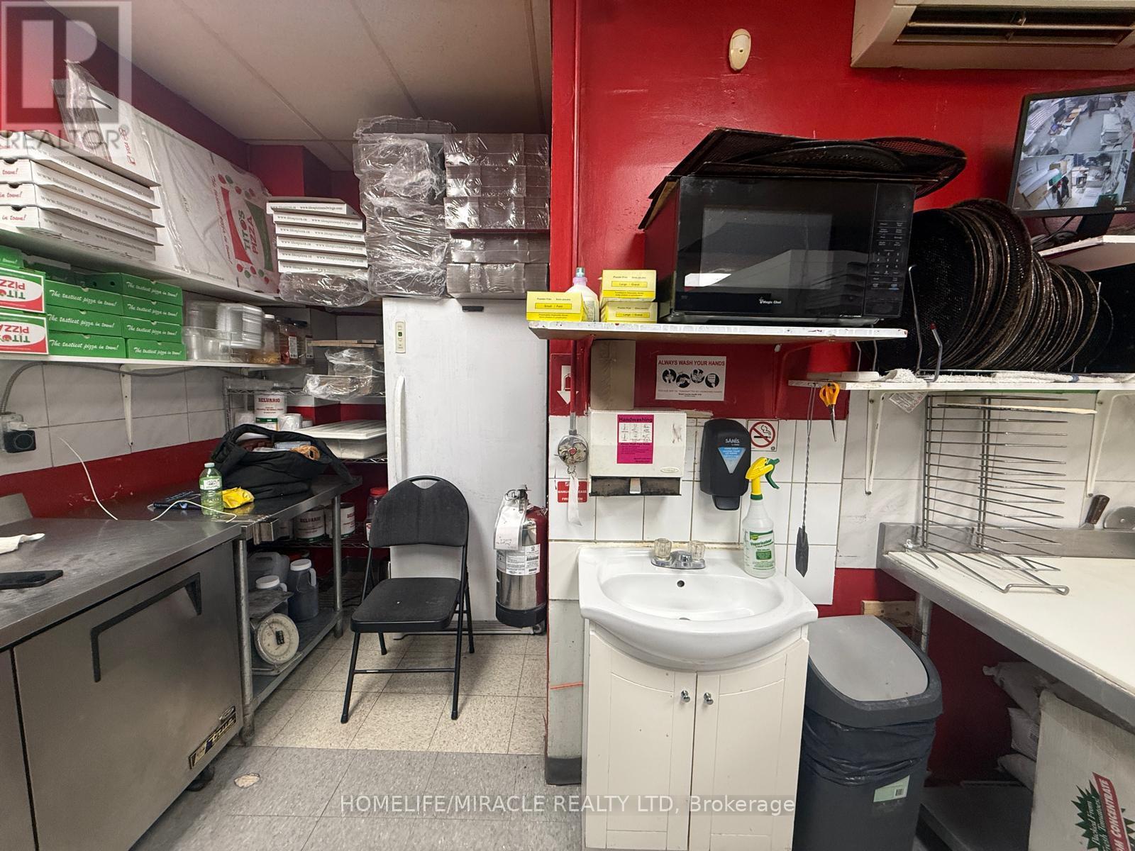 2 - 170 Brantwood Park Road, Brantford, Ontario  N3P 1N7 - Photo 17 - X12598956