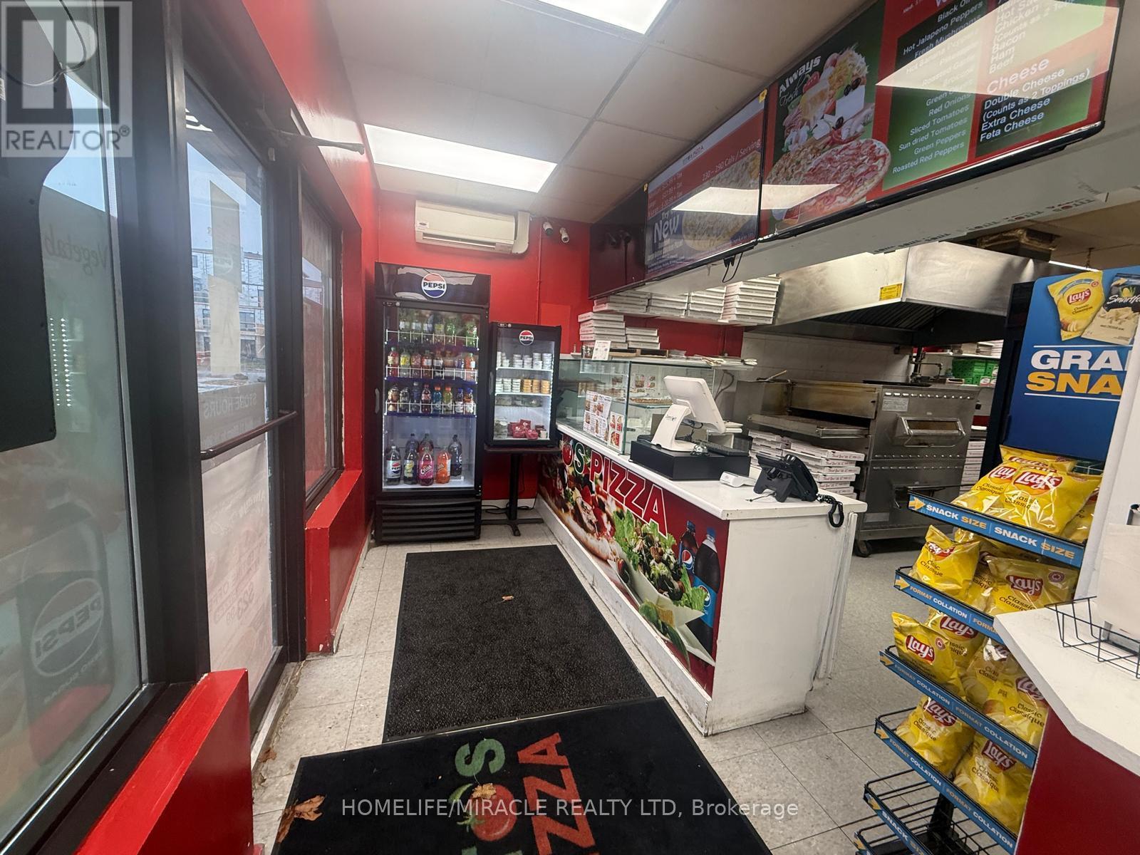 2 - 170 Brantwood Park Road, Brantford, Ontario  N3P 1N7 - Photo 3 - X12598956