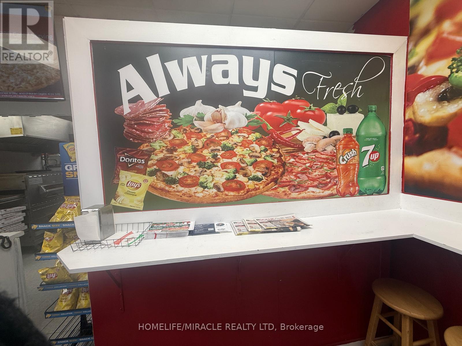 2 - 170 Brantwood Park Road, Brantford, Ontario  N3P 1N7 - Photo 8 - X12598956