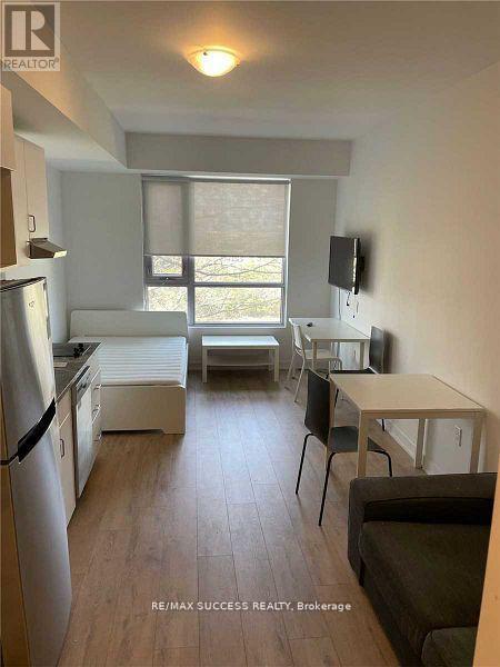 205 - 1800 Simcoe Street N, Oshawa, Ontario  L1G 4X9 - Photo 2 - E12599426