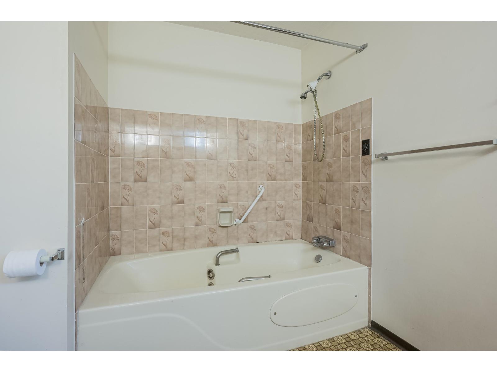 18270 58b Avenue, Surrey, British Columbia  V3S 5V9 - Photo 25 - R3071826