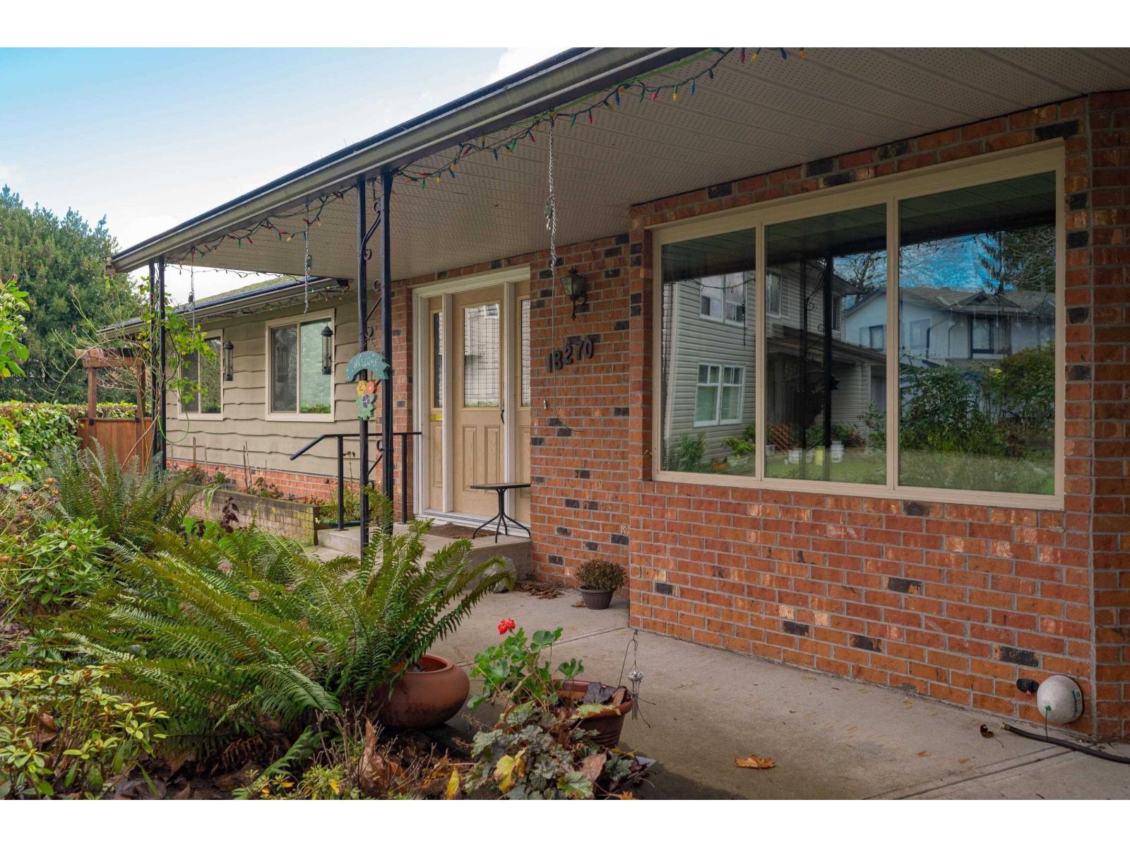 18270 58b Avenue, Surrey, British Columbia  V3S 5V9 - Photo 7 - R3071826